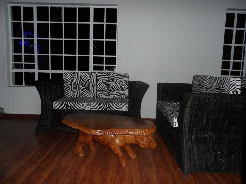 Skinny Hippos Lodge Mangochi Екстер'єр фото